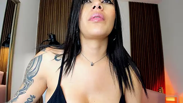 Chat XXX ao vivo de MAGIC_ISA