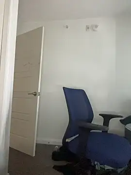 mikeaknight Pertunjukan Webcam