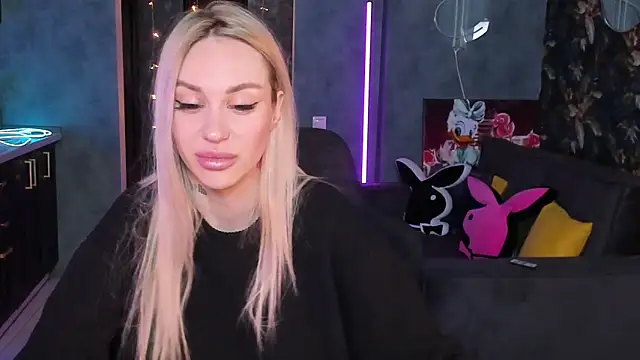 Blckmirrorr Chat XXX in diretta