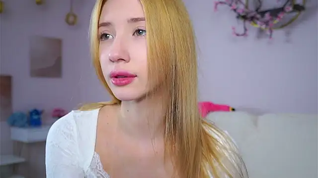 SunnivaCoviln Live XXX chat