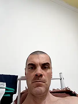 DOMINATOR_SIR-MASTER: απευθείας συνομιλία ΧΧΧ