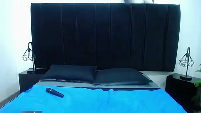 دردشة CamiilaReyes الجنسية المباشرة