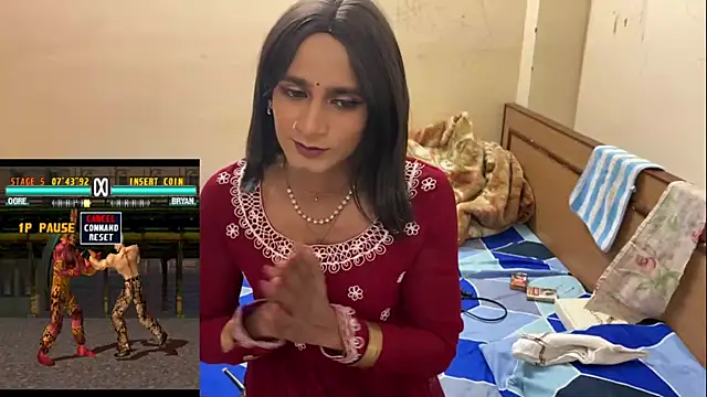 LuvLayla: απευθείας συνομιλία ΧΧΧ