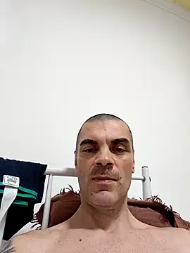 DOMINATOR_SIR-MASTER Chat XXX in diretta