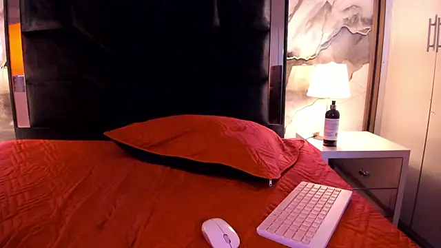 SusanVilla: απευθείας συνομιλία ΧΧΧ