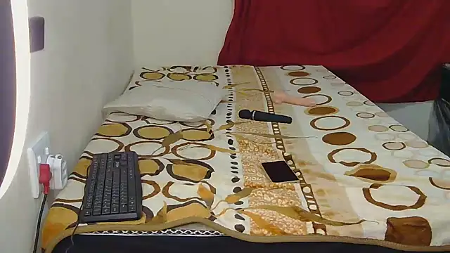 slut-Nana's Live XXX Chat