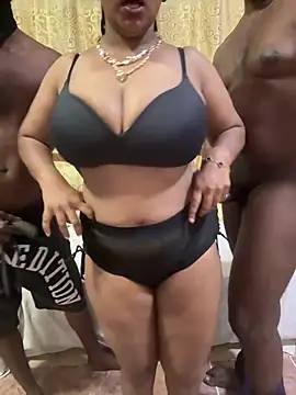 Pussycatstar 网络视讯表演