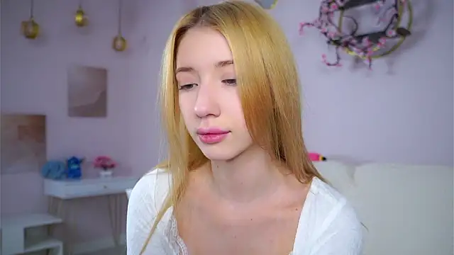 SunnivaCovil Live XXX-Chat