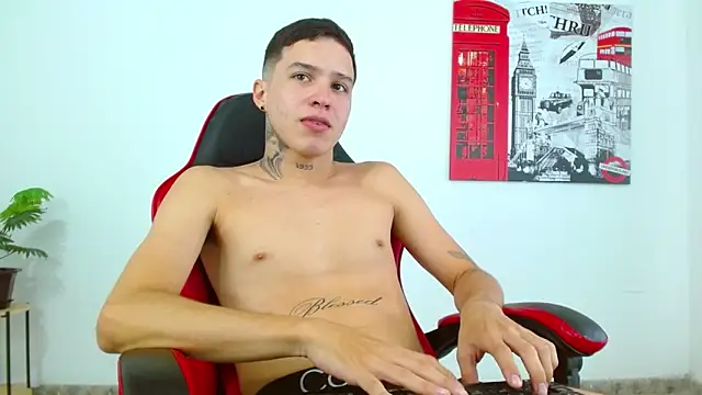 โชว์เว็บแคมของ Cumandres18