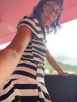 Chat +18 de Namii_cute ao vivo