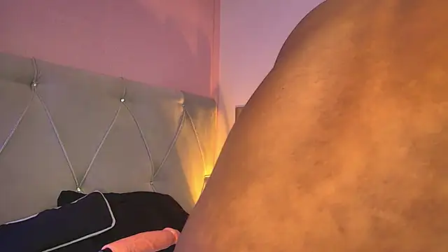 Živý XXX chat FiorelaLenin