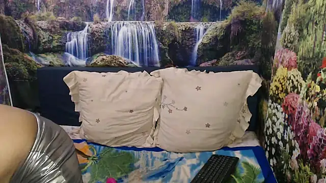 indianaqua 即時 XXX 聊天