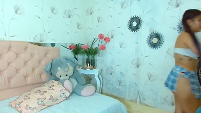 Chatroom XXX en direct de zara_cute