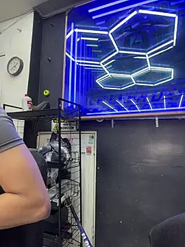 Johan_stick Adlı Modelin Canlı XXX Sohbeti