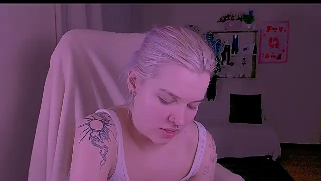 Hot_Blonda Live XXX-chat