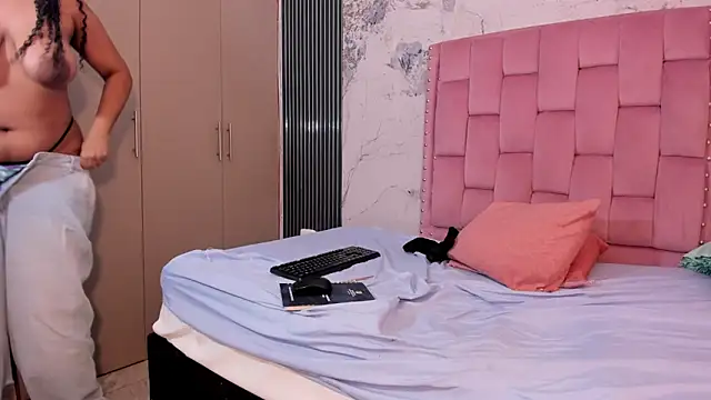 elena_wolffのライブXXXチャット