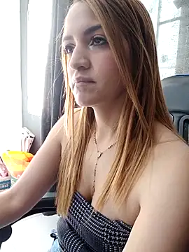 Ruby_hott Adlı Modelin Canlı XXX Sohbeti