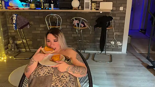 Monageil: απευθείας συνομιλία ΧΧΧ