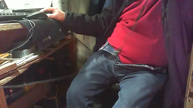 nonnomaturobisex's Live XXX Chat