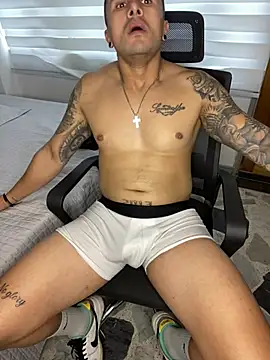 Chat +18 de ALEXXX_KING ao vivo