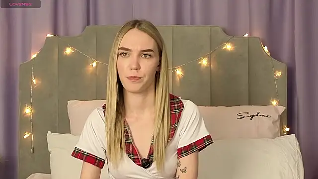 NikkiRyx Webcam Show