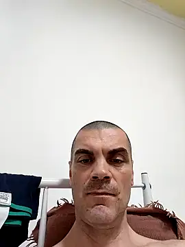 DOMINATOR_SIR-MASTER's Webcam Show