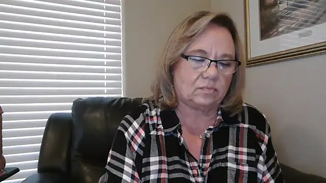 BustyAnnie's Webcam Show