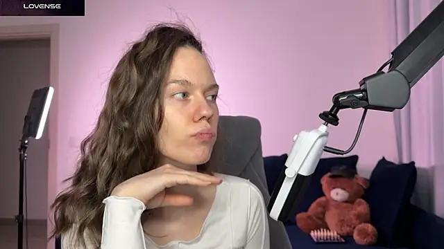 SharkyBaby's Live XXX Chat