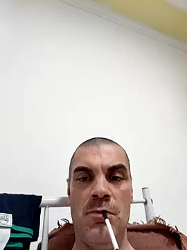 DOMINATOR_SIR-MASTER Adlı Modelin Canlı XXX Sohbeti