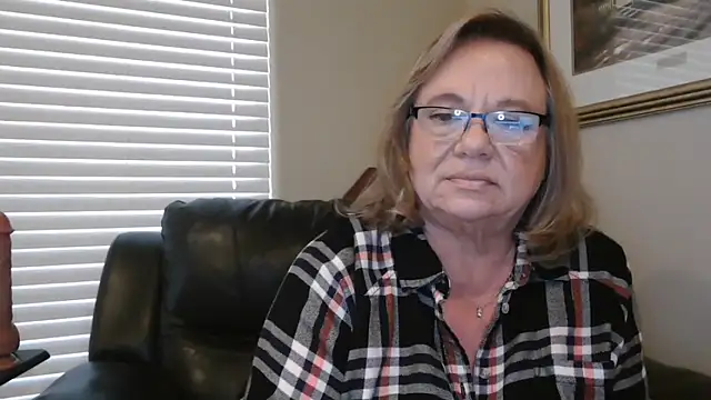 BustyAnnie – Live XXX-chat