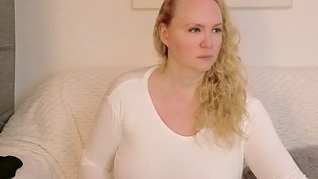 Sarah4you Live XXX-chat