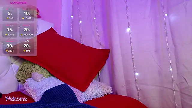 HECATE_23 élő XXX-chatje