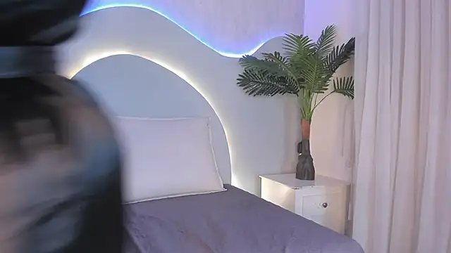 CannelaSmith élő XXX-chatje