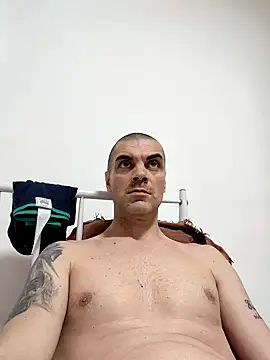 DOMINATOR_SIR-MASTER: απευθείας συνομιλία ΧΧΧ