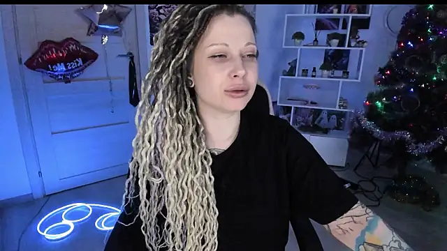 Chat XXX en directo de HoneySallyMoore