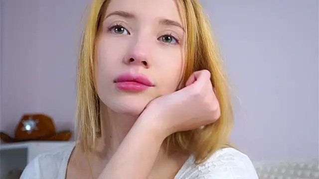 Chat XXX en directo de SunnivaCovil