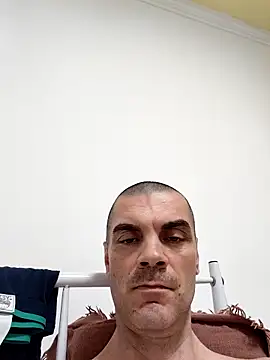 DOMINATOR_SIR-MASTER – Naživo XXX chat