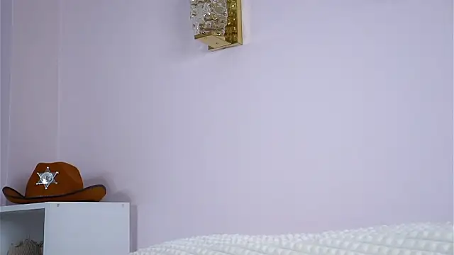 Chat +18 de SunnivaCovil ao vivo