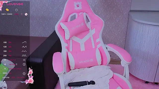 Hi_Kitti élő XXX-chatje