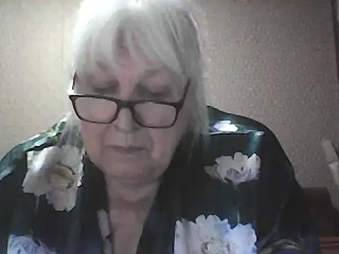 Alexia64231 élő XXX-chatje