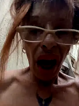 FrozenWaffle Chat XXX in diretta