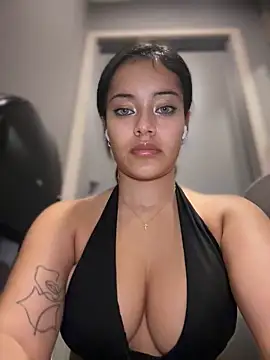 Czat XXX na żywo – Risky_Workouts