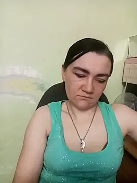 LaraLove2801 – Kamerová šou