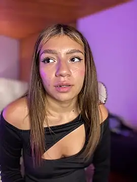 Czat XXX na żywo – Isabella18_pink