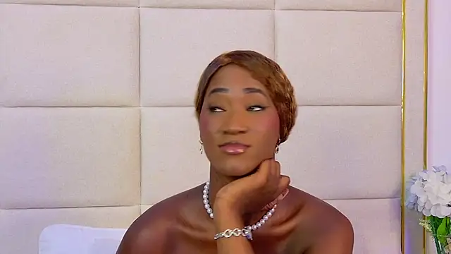 Reginadenver 现场XXX聊天