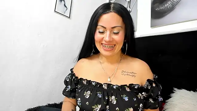 Tania_matureのライブXXXチャット