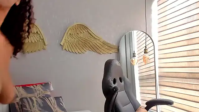 Živý XXX chat EmmaFerrary