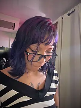 Chat +18 de Namii_cute ao vivo