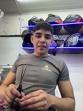 دردشة Johan_stick الجنسية المباشرة