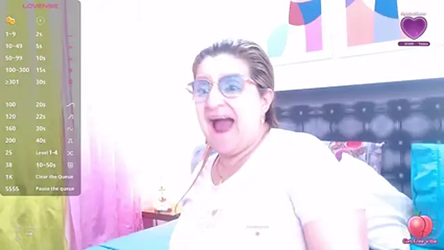 sandra_20's Live XXX Chat